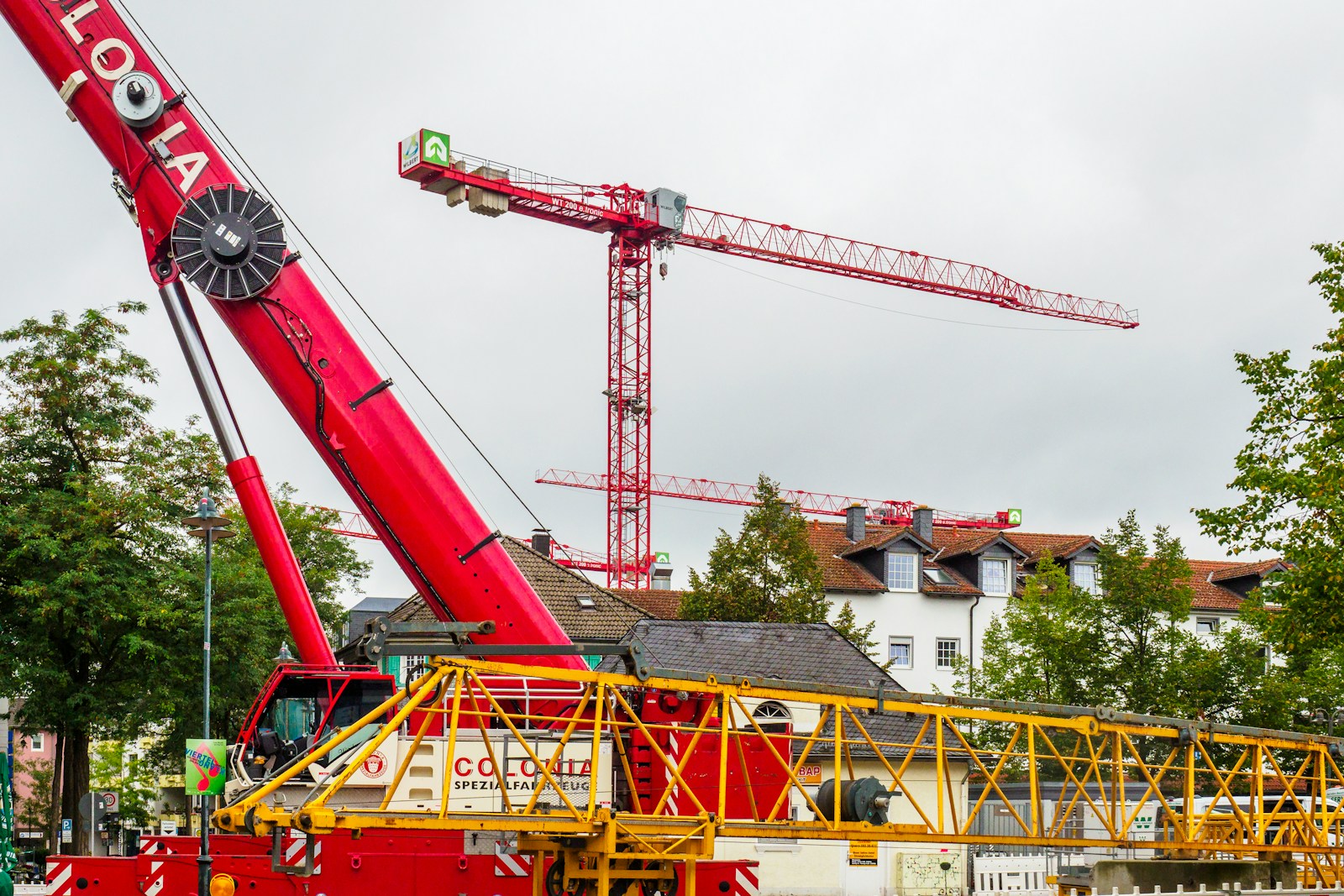 red tower crane